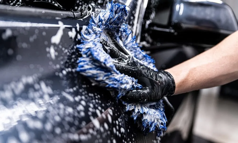 Read more about the article 1 hand car washes is good for your car